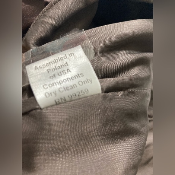 Vera Wang Maids Satin Gown Brown w/ black ribbon on waist strapless size 8 - Picture 10 of 16